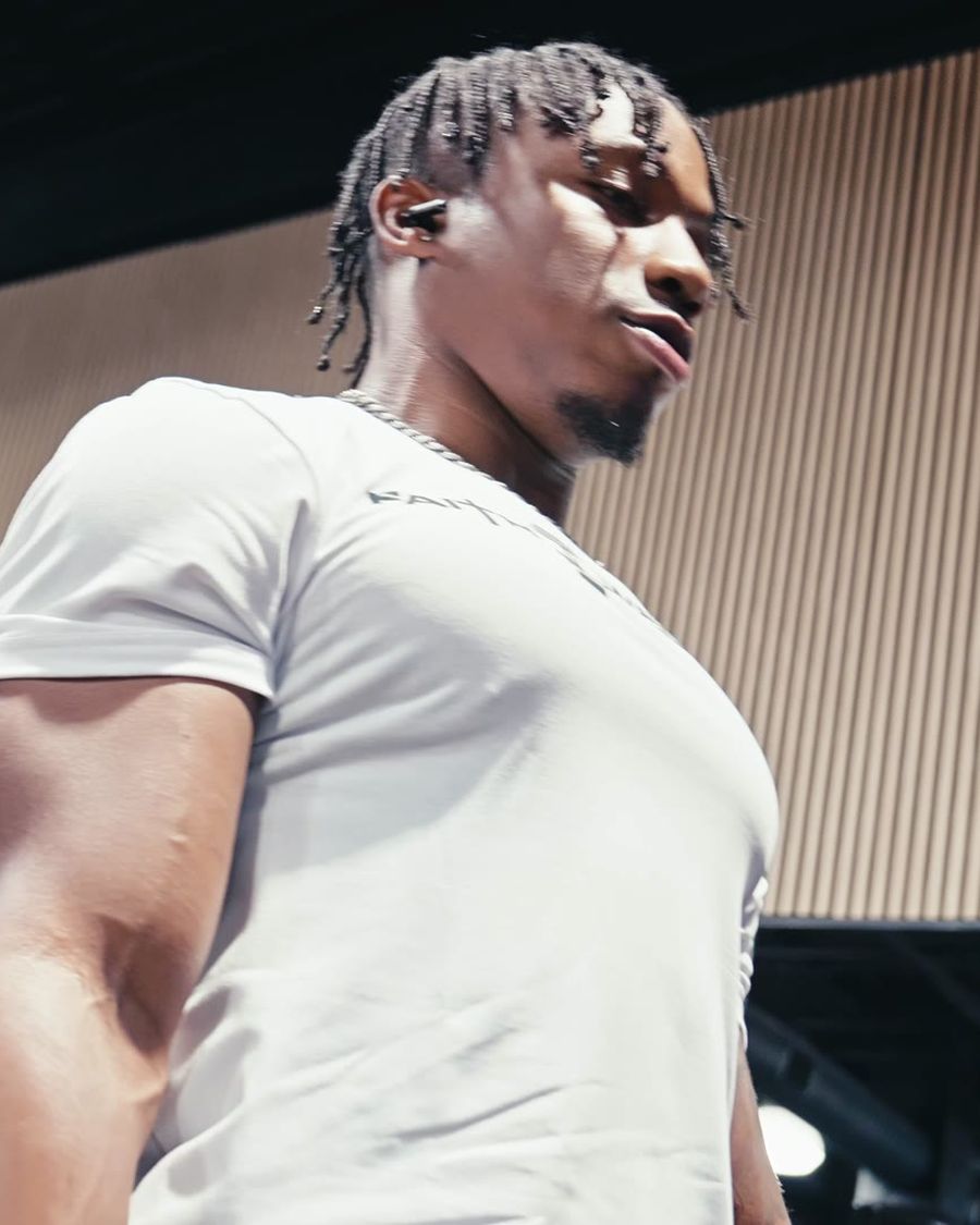 Portrait of founder Damone Jackson in the gym